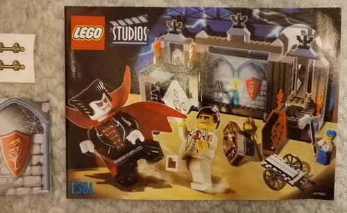 MEOW Studios 1381 Vampire's Crypt Hunchback Monster NEW - SEALED BAGGIES NO BOX
