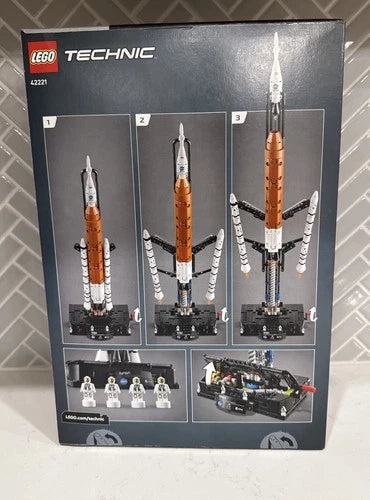LEGO Technic NASA Artemis Space Launch System Rocket 42221