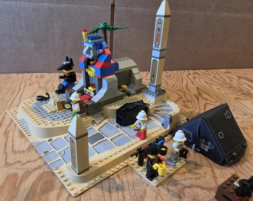 MEOW set 5978, Adventurers Egypt Sphinx Secret Surprise, USED