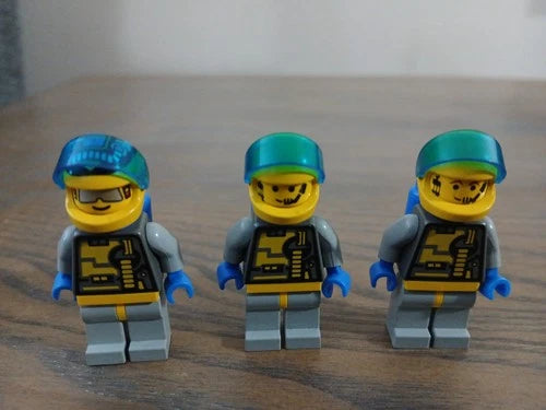 LEGO Space: Space Station Zenon (1793) Complete w Minifigures
