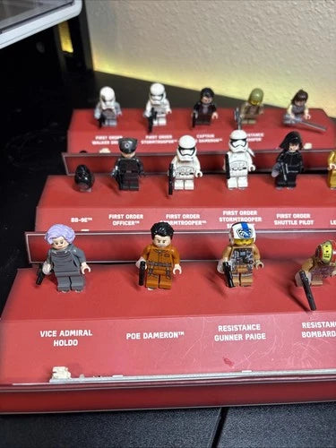LEGO STAR WARS TOYS R’ US MINIFIGURE DISPLAY RARE CASE SDCC FIRST ORDER