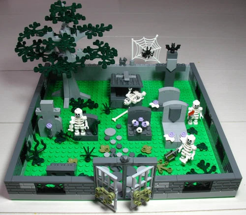 LEGO® Halloween Skeletons Head Stone Tombstone Crypt Creepy Cemetery Bat Spider