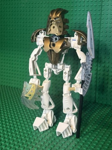 LEGO BIONICLE: Takanuva (8596) Figure Only Kanohi Avohkii Rare