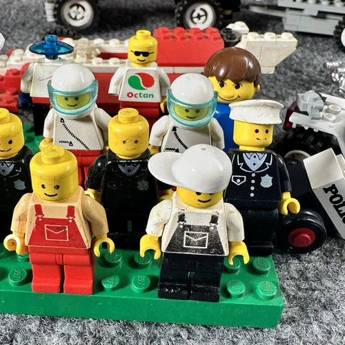 Vintage LEGO Lot Mostly 1980s 1990s-15 Minifigures 10 Vehicles 8+ Lbs Parts