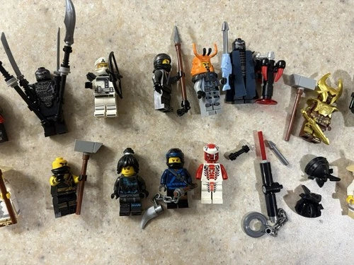 17 MEOW NINJAGO Minifigure Lot w/ Weapons & Accessories Ninja Theme