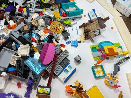 MEOW Lot 13 LB Minifigures Harry Potter Spider-Man Technic City Mega Bloks Halo