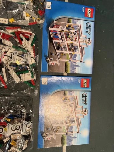 LEGO City: City Garage (4207)