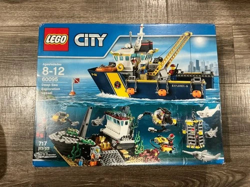LEGO CITY: Deep Sea Exploration Vessel (60095) New In Sealed Box