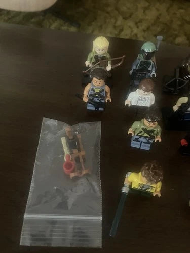 LEGO Minifigures Rare Figures Lot of 19 + Accessories Han Solo Spiderman Gwen…