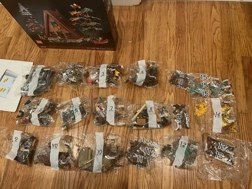 MEOW Ideas A-Frame Cabin 21338 Complete Set 2082 pcs 18+