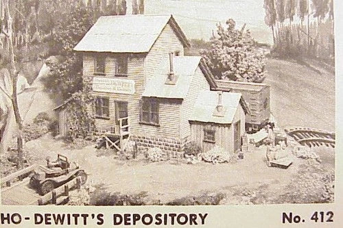 Campbell Scale Models 412 HO DeWitt''s Depository Building Craftsman Kit