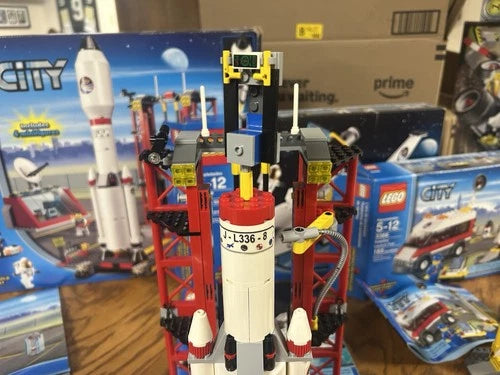 LEGO City Space LOT 3368, 3367, 3366, 3365 98% complete