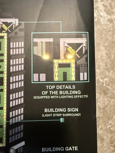 DK TEC CREATORS OSCORP Building 80033 2539pcs Light Up, Spider-Man, L Compatible