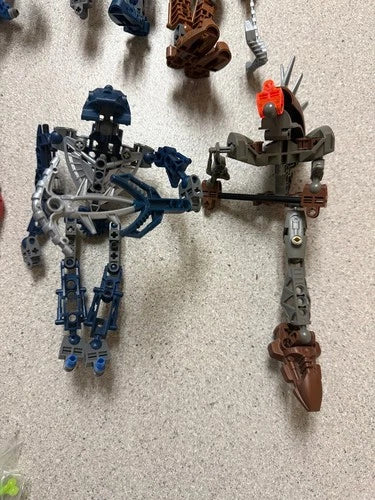 Lot OF 16 LEGO Bionicles Canister LEGO Complete & 7 INCOMPLETE Mixed.