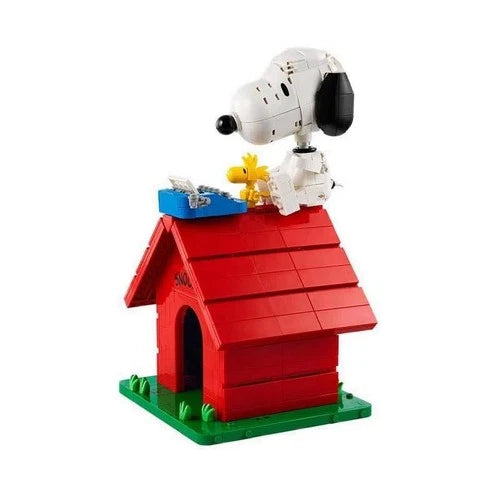 LEGO Ideas Peanuts: Snoopy's Doghouse 21368 \| Collectible Building Set for Adult