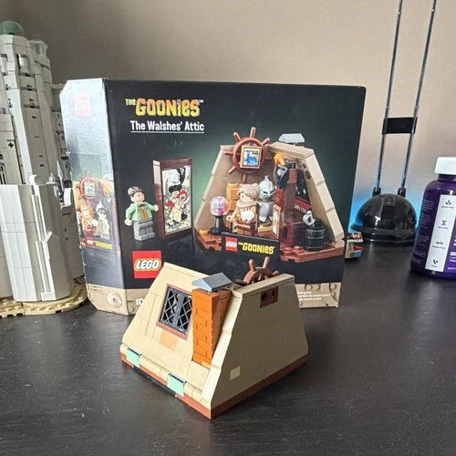 MEOW Ideas The Goonies The Walshes' Attic Complete Set with Box 18+