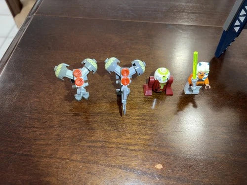 LEGO Star Wars: Ahsoka's Starfighter and Vulture Droid (7751) 99% Complete