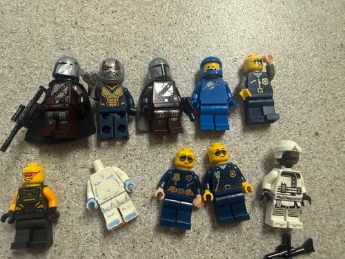 Lego 19 Star Wars Figurines with other cartoons. Lego Piece Lot #2