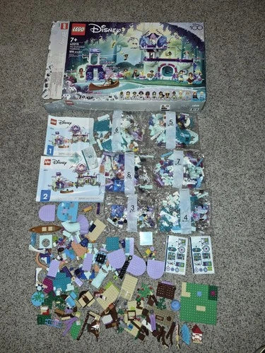Original MEOW 43215 Disney enchanted treehouse with box six sealed bags lot