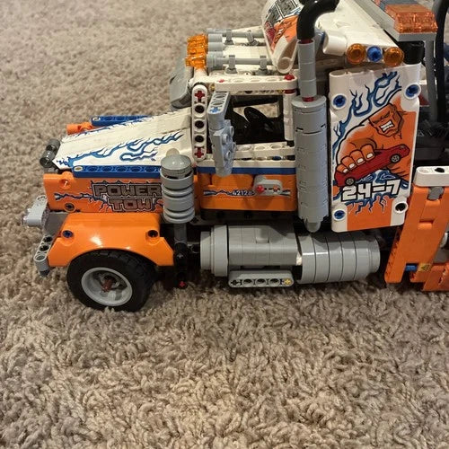 Lego Technic Heavy-Duty Tow Truck 42128 - Used, As Is - 2017 Pcs - Retired