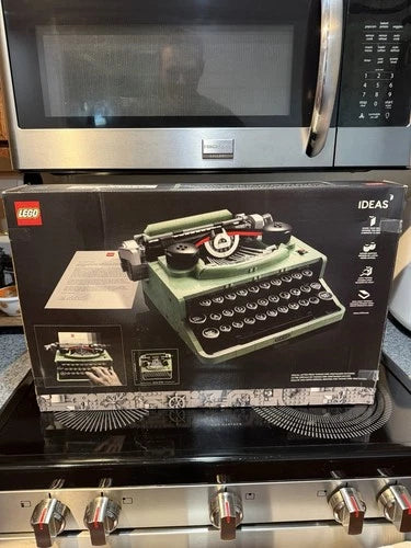 Lego Ideas 21327 Typewriter 99% Complete
