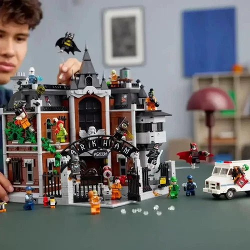 2953pcs Arkham Asylum Building Blocks MOC 76300 Hero Series Brick Model Toy