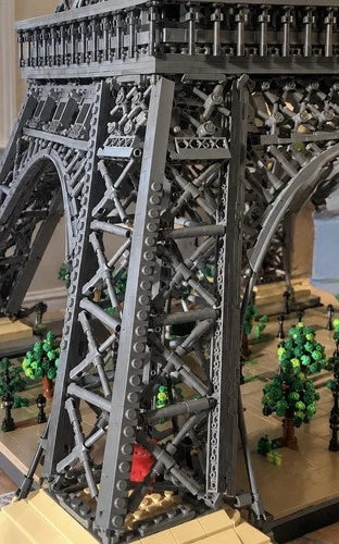 10,001 Pc LED Eiffel Tower Building Block Set 58” Tall Sealed Bags New No Box