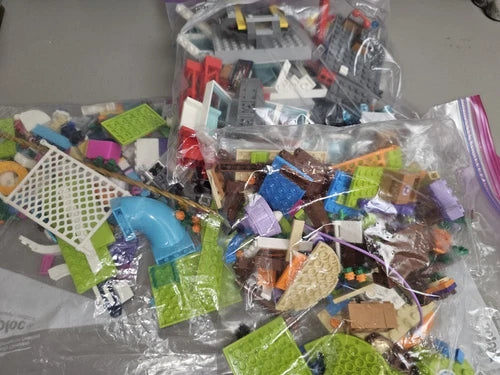 12 pounds OF MEOW PARTS PIECES Accessories Nice Shape