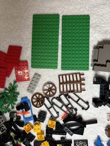 MEOW Vintage Castle Sets Lot 1974 6048 6020 Incomplete Parts & Minifigs