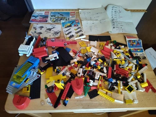 Vintage LEGO Bulk Lot 1970s Legoland Bricks w/ Manuals 775 375 480 555 For Parts