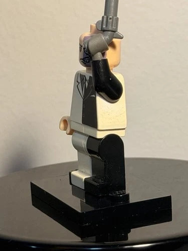MEOW Two-Face 7781 Minifigure Batman with White Hips (read Description!!!)