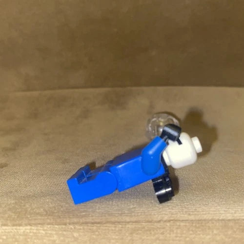 LEGO Mr Freeze Minifigure 7783 Missing Armor