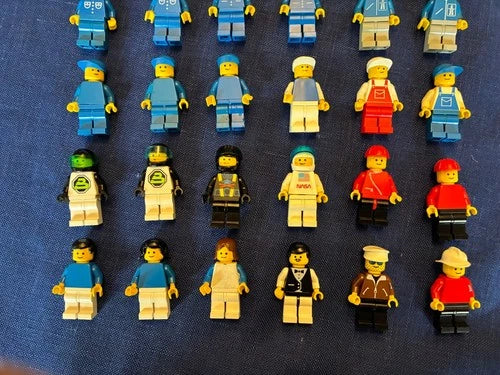 Lot of 42 Vtg MEOW Minifigs (pilots, firemen, doctors, etc)