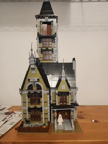 ​Option 1 (Max Keywords): Haunted House Mansion Manor Building Blocks Set