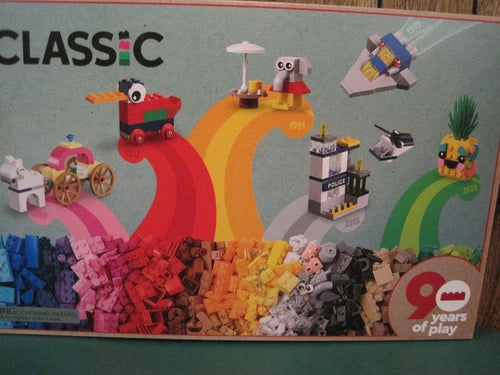2022 LEGO CLASSIC 90 YEARS OF PLAY 11021--1100 PIECES--FACTORY SEALED